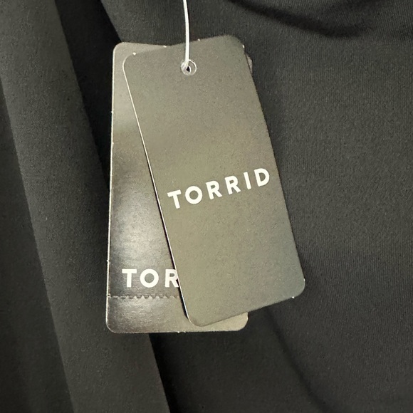 TORRID Black Studio Knit One Shoulder Jumpsuit Elastic Waist Pockets Tor… - Picture 12 of 13